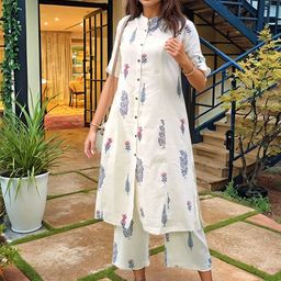 Moda Rapido Women Ethnic Motifs Printed Mandarin Collar Kurta with Trouser-picture-12