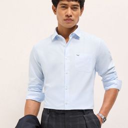 THE BEAR HOUSE Men Tailored Fit Solid Spread Collar Formal Shirt-picture-43
