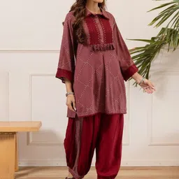 AUTUMN LANE Stravi Mulberry Printed Pure Cotton Tunic & Salwar Co-Ords-picture-46