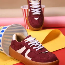 Froh Feet Women Colourblocked Regular Sneakers-35