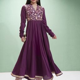 Vishudh Floral Embroidered Sequinned Mandarin Collar Anarkali Kurta-picture-23
