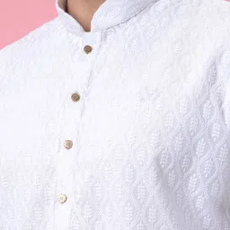 azania Men Ethnic Motifs Embroidered Regular Thread Work Kurta with Pyjamas image 2
