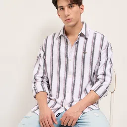 THE BEAR HOUSE Relaxed Vertical Striped Casual Shirt-image-16