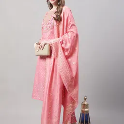 VredeVogel Women Ethnic Motifs Regular Thread Work Kurta with Trousers & With Dupatta-13