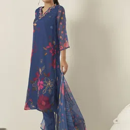Anouk Women Floral Printed Regular Thread Work Kurta with Trousers & With Dupatta image 4
