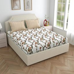 Salona Bichona Orange & White Floral 180 TC King Bedsheet with 2 Pillow Covers-image-81