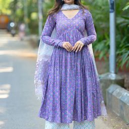 SRILICA Women Floral Printed Regular Kurta with Trousers & Dupatta-image-74