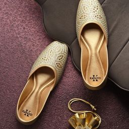 KARADDI Women Embellished Mojaris-image-99