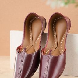 Fabindia Men Solid Leather Mojaris-image-21