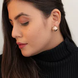 Zeraki Jewels Rose Gold-Plated Contemporary Studs image 3