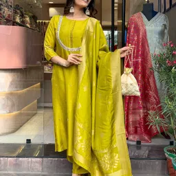 KALINI Ethnic Motifs Embroidered Beads And Stones Straight Kurta With Trousers And Dupatta-34