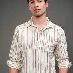 HIGHLANDER Men Slim Fit Opaque Checked Casual Shirt-image-89