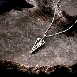 GIVA Men 925 Sterling Silver Rhodium-Plated Oxidised Arrow Pendant With Chain-43