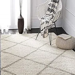 Banchmark Home Furnishings Cream-Coloured Geometric Handmade Polypropylene Carpet-picture-26