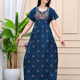 MAYA PRINT Printed Maxi Nightdress-image-77