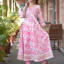 KOTHOTYA Women Floral Printed Regular Mirror Work Kurta with Trousers & With Dupatta-40