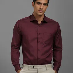 Louis Philippe Men Classic Fit Spread Collar Checked Cotton Formal Shirt-picture-26