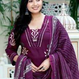PMD Fashion Women Printed Regular Kurta with Trousers & With Dupatta image 2