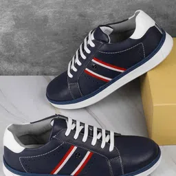 Mochi Men Colourblocked Lace-Ups Leather Sneakers-79