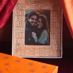 WEAVING HOMES White & Brown Carved Wooden Frame-17