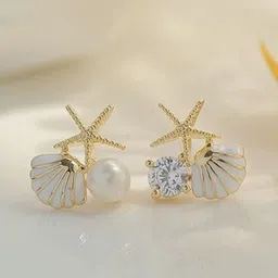 M55 Gold-Plated Pearls Star Shaped Studs-16