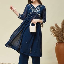 CurlyTales Girls Floral Embroidered Empire Regular Kurta with Trousers-image-93