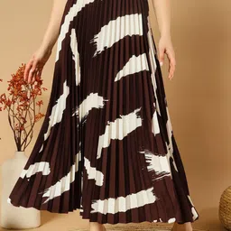 LookShine Printed Pleated A-Line Maxi Skirt-picture-35