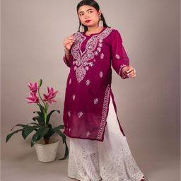 Hahat Closet Chickenkari Mirror Work Round Neck Kurta-image-91