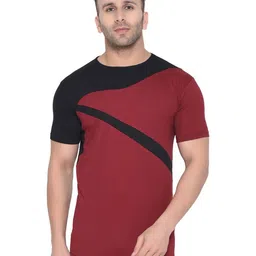Blisstone Men Colourblocked Slim Fit T-shirt-image-93