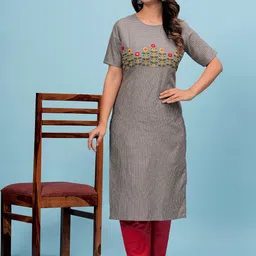HEARTLOOM Floral Embroidered Straight Kurta-picture-39