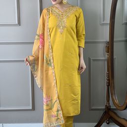 HERE&NOW Floral Embroidered Zardozi Chanderi Silk Straight Kurta with Pyjamas & Dupatta-image-46