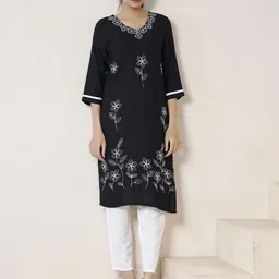 Peach Petals Embroidered V-Neck Pure Cotton Straight Kurta-picture-38