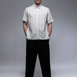 Paper Cut Oversized Printed Cotton Spread Collar Casual Shirt-picture-27