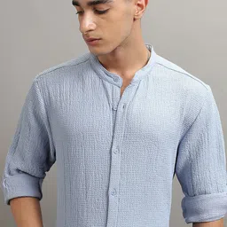 HIGHLANDER Men Popcorn Textured Solid Mandarin Collar Casual Shirt-image-23