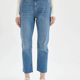DeFacto Women Mid-Rise Regular Trousers-image-48