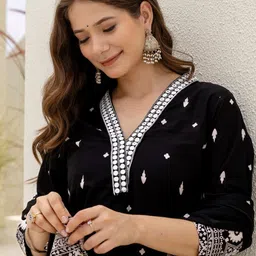SKYLEE Ethnic Motifs Printed V-Neck Straight Kurta With Trouser & Dupatta-picture-4