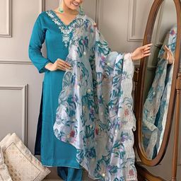 URMIR FASHION Blue Viscose Rayon Kurta Sets-image-47