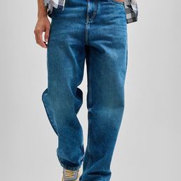Snitch Men Comfort Relaxed Fit Light Fade Stretchable Jeans-image-93