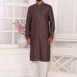 Arihant Rai Sinha Striped Embroidered Sequinned Pure Silk Straight Kurta With Trousers-picture-26