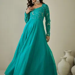 Inddus Embroidered Sweetheart Neck Ethnic Maxi Dress-image-18