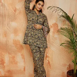 VASTRAMAY Printed Pure Cotton Mandarin Collar Tunic With Trousers Co-Ords-picture-42