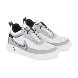 FOGGY Men Colourblocked Sneakers-21