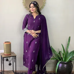 Anouk Purple Floral Embroidered Round Neck Regular Kurta With Trouser With Dupatta-picture-35