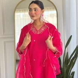 KALINI Women Embroidered Straight Kurta Set-41