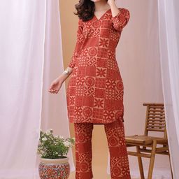 KALINI Printed V Neck Top With Trousers Co-Ords-picture-38