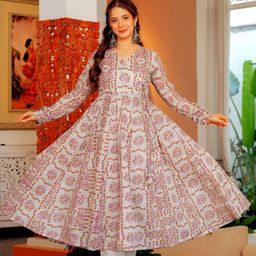 Emaira Women Floral Printed Regular Pure Cotton Kurta with Trousers-image-85