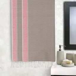 KLOTTHE Red & Green 4 Pieces Checked Pure Cotton Bath Towels-2