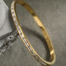 SOHI Gold-Plated Artificial Stones Studded Bangle-Style Bracelet-9