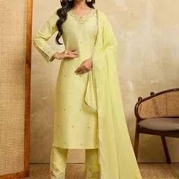 House of Pataudi Women Floral Embroidered Kurta with Trousers & Dupatta-picture-29