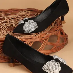 Dollphin Women Textured Slim Heeled Pumps-picture-46